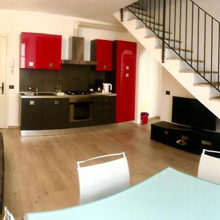 Villa Vinicia, Pool, Jacuzzi, Airco Domaso Bagian luar foto